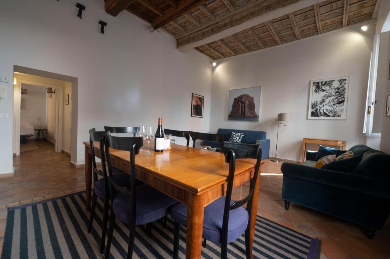 Artsy And Elegant Apartment Near Pantheon Рим Екстериор снимка
